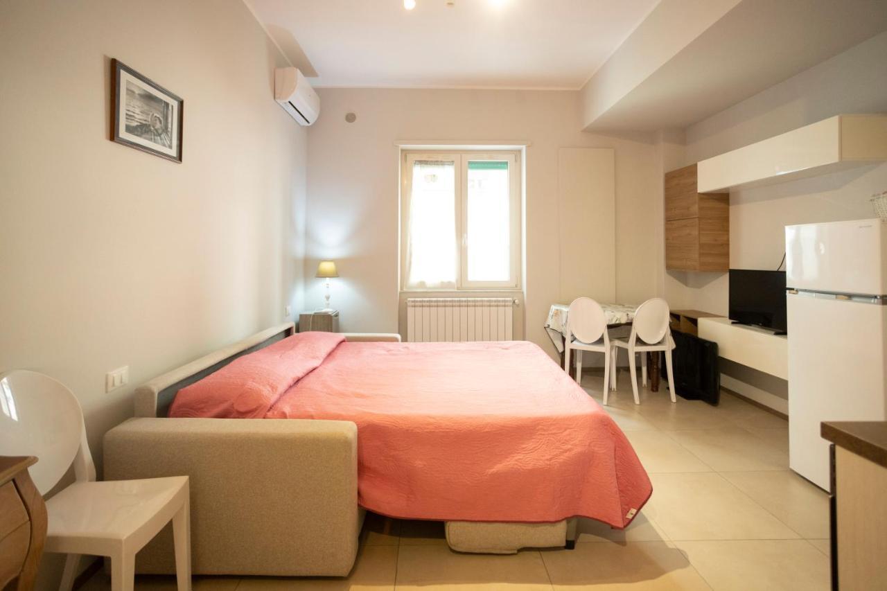 La Casa Degli Angeli Apartment Salerno Exterior photo